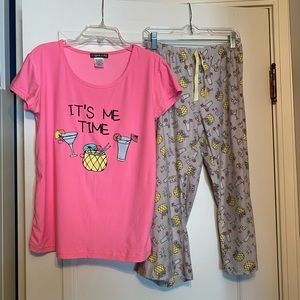Elegant Emily matching pajama set, size S